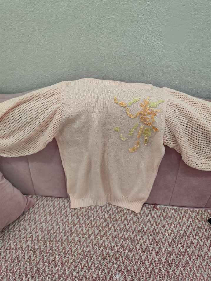 Nakışlı Bej Kısa Örgü Kadın Süveter - Görsel 3