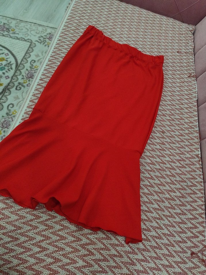 Kırmızı Volanlı Midi Hamile Eteği - Görsel 3