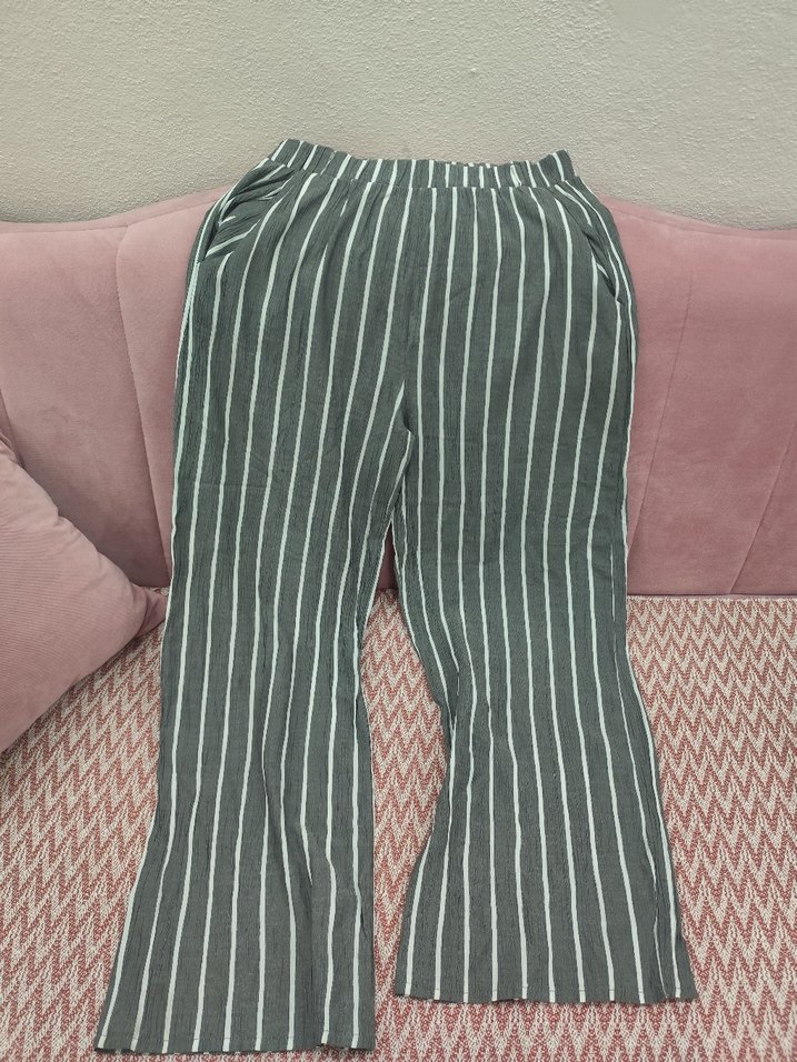 Kadın Gri Zebra Desenli Pilili Kumaş Pantolon - Görsel 3