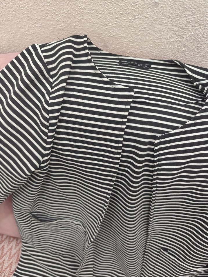 Düğmeli Çizgili Hamile Bluzu - Görsel 2