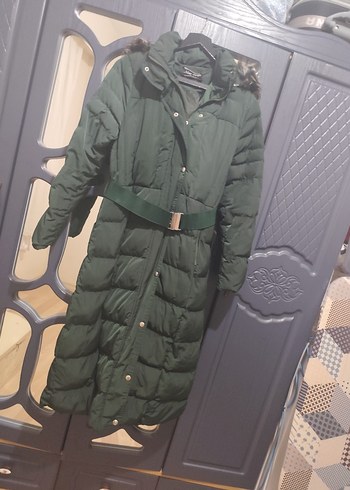 Kemerli Uzun Yeşil Kadın Kışlık Mont - Görsel 2