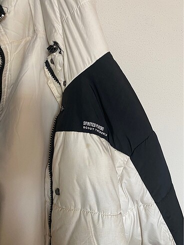 bershka mont defolu
