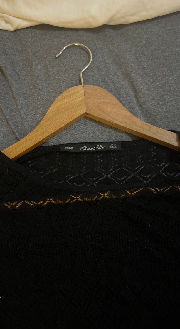 Siyah Dantel Detaylı Uzun Triko Elbise - Görsel 2