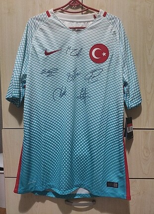 EURO 2016 DEPLASMAN FORMASI ISLAK İMZALI L BEDEN