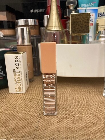 Nyx likit far