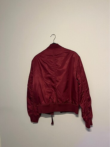 m Beden bordo Renk Bershka bomber ceket