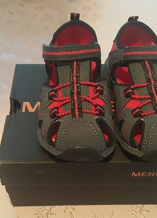 Yeni kullanılmamış Merrel sandalet