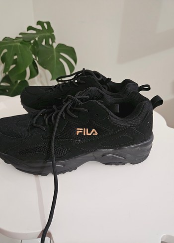 37 Beden siyah Renk FILA Spor Ayakkabı