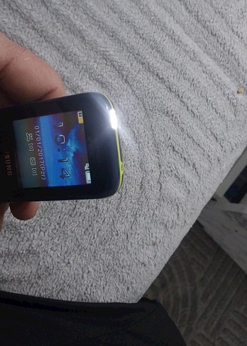 SAMSUNG Siyah-Sarı Basit Tuşlu Telefon - Görsel 4