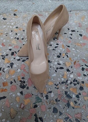 Diğer Stiletto