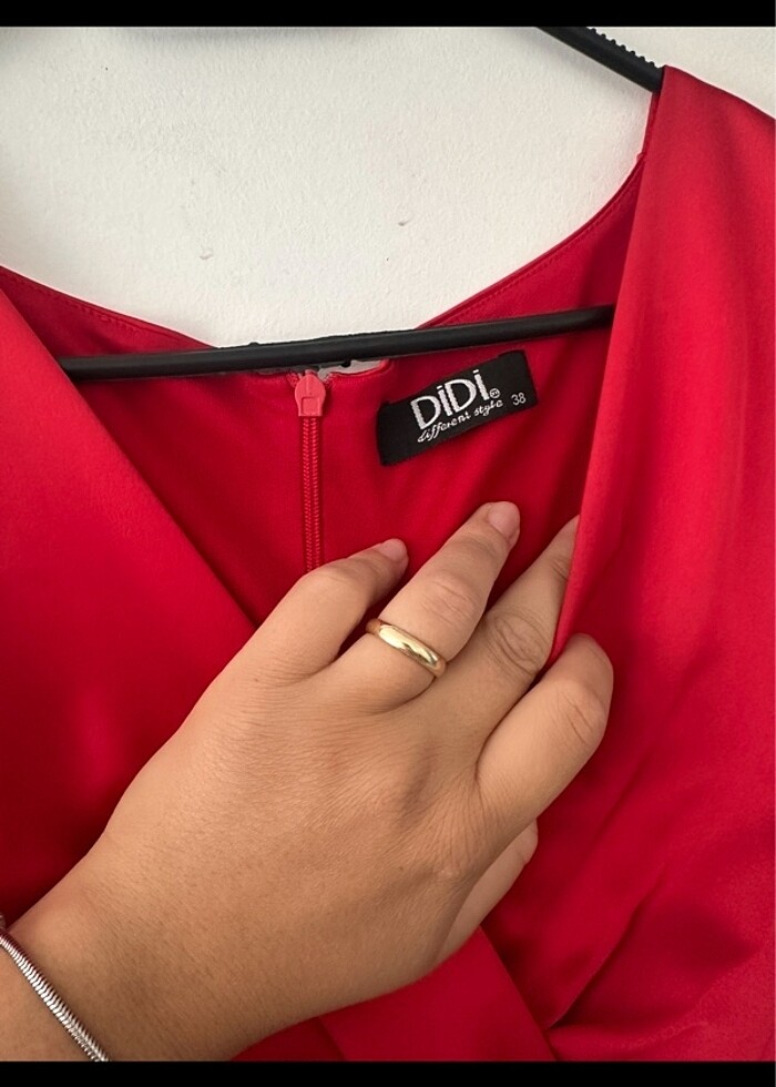 Saten elbise - Görsel 3