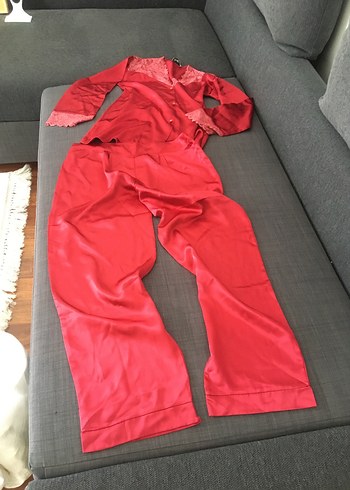 Kadın Parlak Kırmızı Uzun Kollu Pijama Takımı