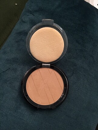 Golden Rose silky touch compact powder 07