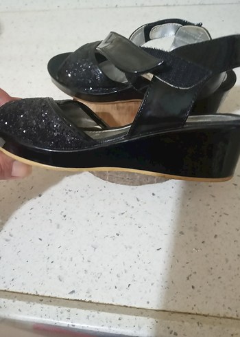 Kız Çocuk Siyah Rugan cırtlı Gotik Tokalı Özel Ayakkabı - Görsel 4