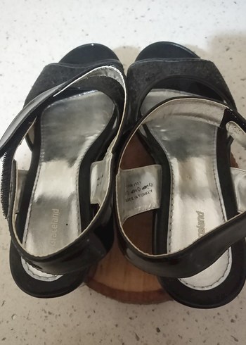 Kız Çocuk Siyah Rugan cırtlı Gotik Tokalı Özel Ayakkabı - Görsel 8