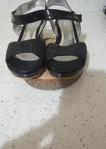 Kız Çocuk Siyah Rugan cırtlı Gotik Tokalı Özel Ayakkabı - Görsel 6