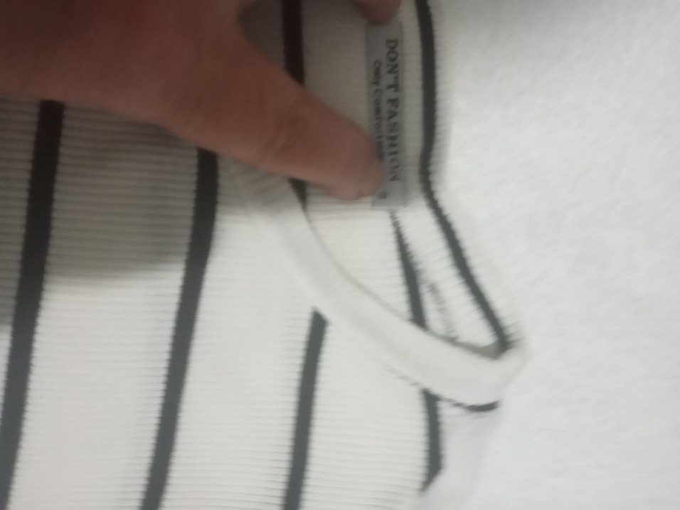 Kız Çocuk Beyaz Çizgili Kısa Kollu Tişört - Görsel 3