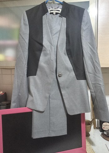 ipekyol Gri Siyah Renk Bloklu Kadin Blazer Takim