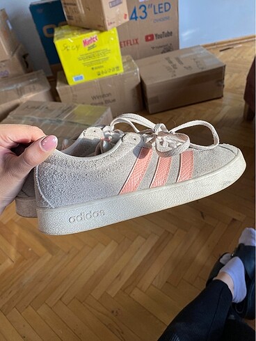 Adidas spor ayakkabı