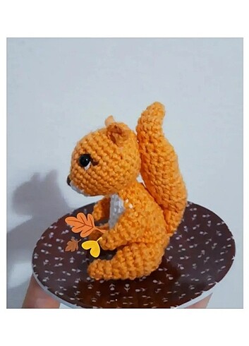 Hediyelik örgü sincap 