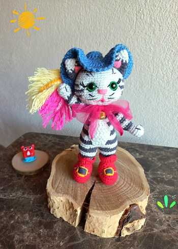 Amigurumi Çizmeli Kedi