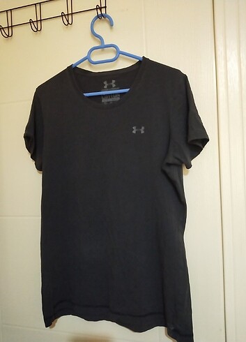 Under armour tişört 