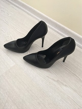 Bambi Siyah stiletto