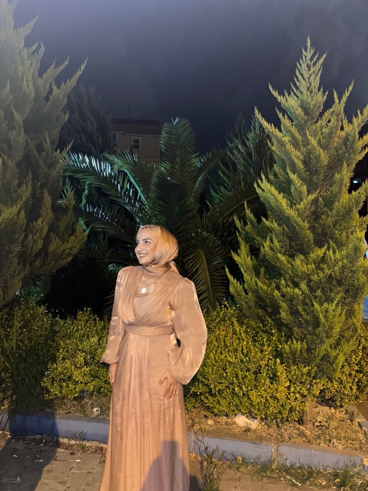 Drapeli, Yüksek Yakalı Uzun Camel Kadın Elbise - Görsel 4