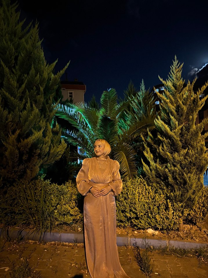 Drapeli, Yüksek Yakalı Uzun Camel Kadın Elbise - Görsel 3