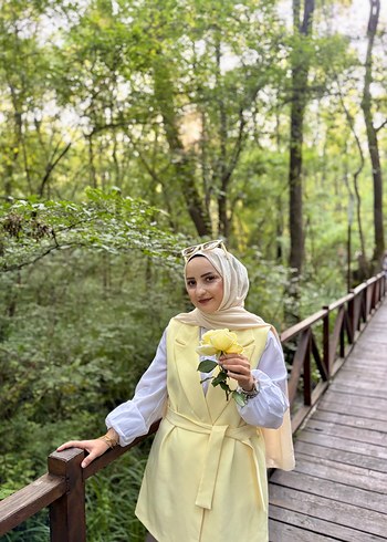Zara Sarı Midi Kadın Yelek