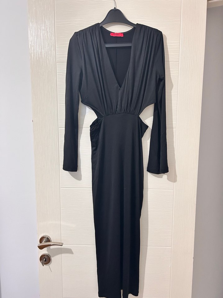 Uzun Kollu Drapeli Siyah V Yaka Elbise - Görsel 2