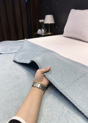 Pastel Beyaz Düz Yatak Örtüsü - Görsel 2