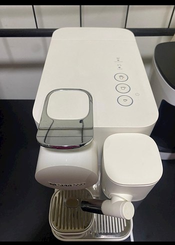 Beden Renk Beyaz Nespresso Kahve Makinesi