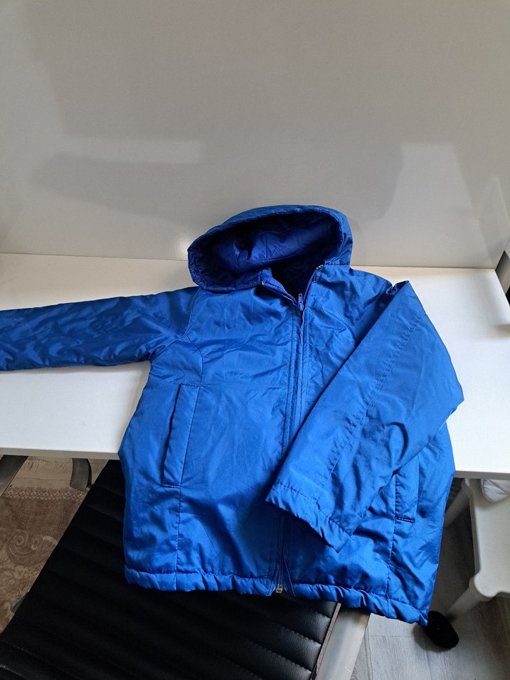 Erkek Çocuk Mavi Kapüşonlu Fermuarlı Mont - Görsel 3