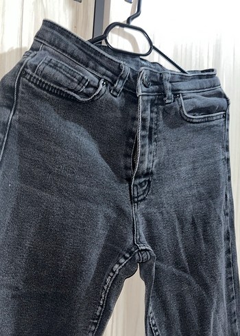 Gri Kadın Jean Pantolon, Tokalı, Dar Kesim - Görsel 2