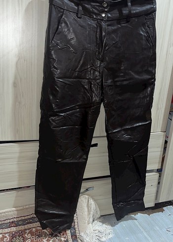 Kahverengi Deri Kemerli Kadın Pantolon - Görsel 3