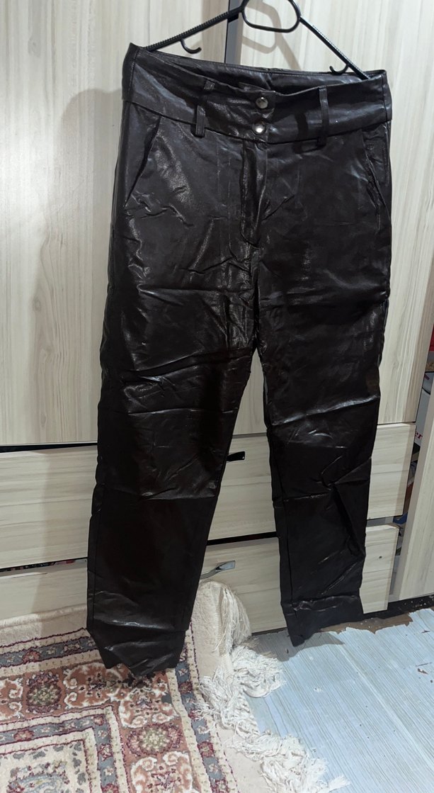 Kahverengi Deri Kemerli Kadın Pantolon - Görsel 3