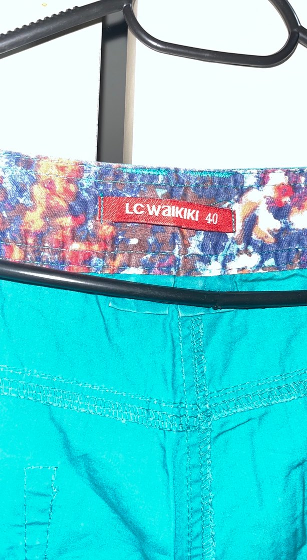 Kadın Turkuaz Kemerli Mini Şort - Görsel 2