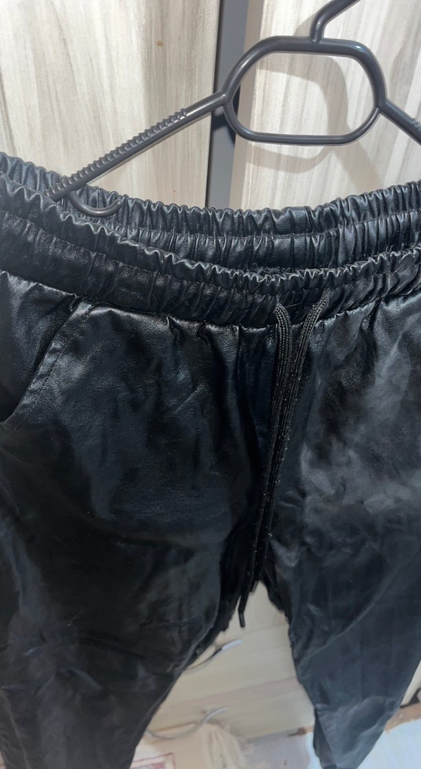 Siyah Deri Kadın Midi Pantolon - Görsel 2