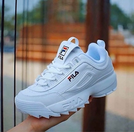 Fila beyaz
