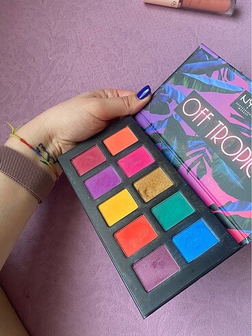NYX NYX off tropic far paleti