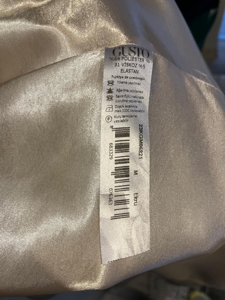 Beyaz Uzun Düğmeli Kadın Kaban - Görsel 5