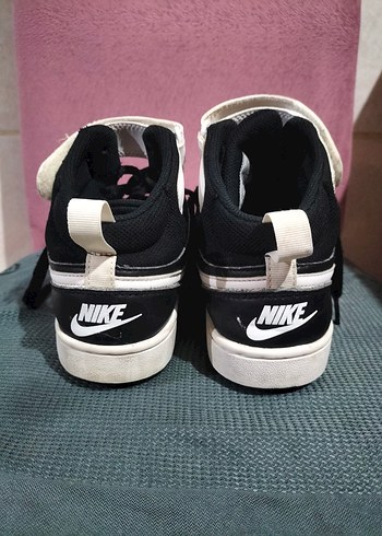 Nike Siyah Beyaz Kadın Spor Ayakkabı - Görsel 3