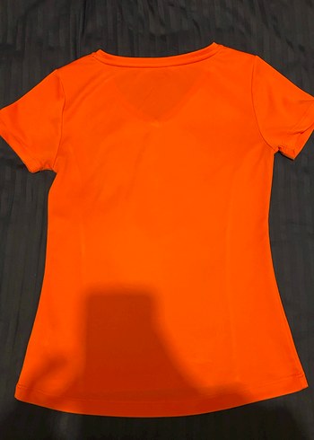 Turuncu V Yakalı Kadın Spor Tişörtü - Görsel 4