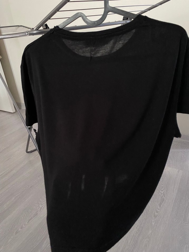 Siyah Baskılı Oversize Kadın Tişört - Görsel 2