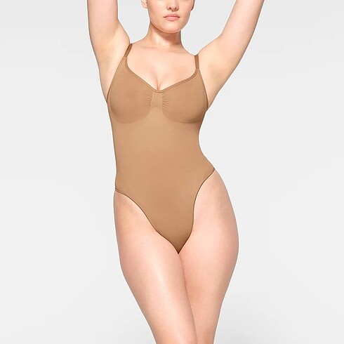 Skimks bodysuit korse kim kardashian