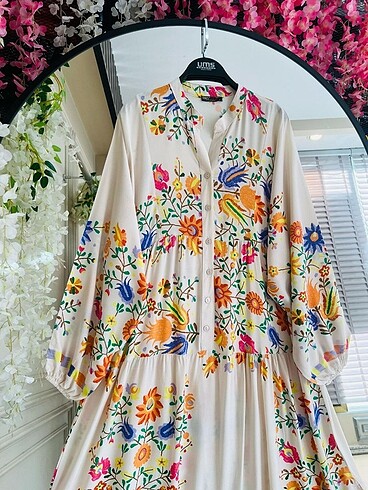 Zara Çiçekli desenli elbise
