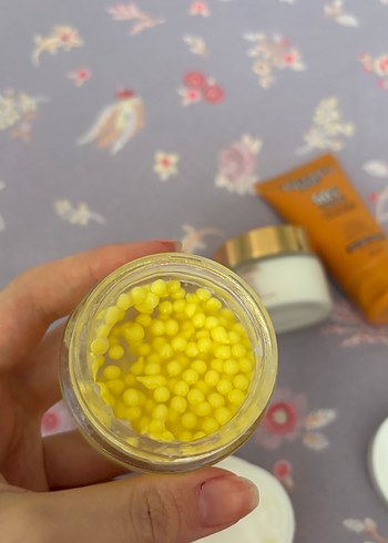 Güneş Koruyucu ve Nemlendirici Kadın Bakım Seti - Görsel 7