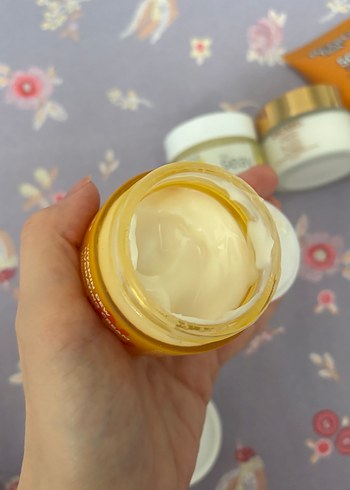 Güneş Koruyucu ve Nemlendirici Kadın Bakım Seti - Görsel 4