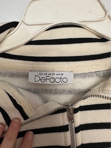Defacto sweat